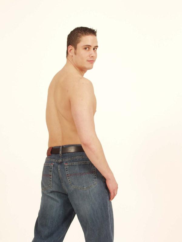 15P Hunk strips down to his undies