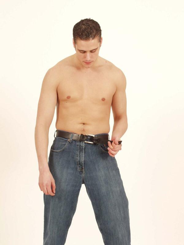 15P Hunk strips down to his undies