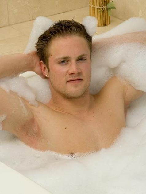 16P dirty gay masturbating and showing his spicy body