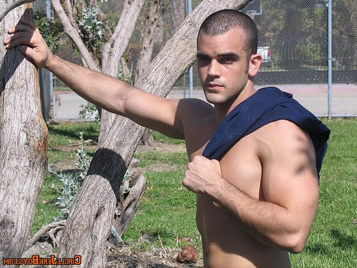 15P Sexy amateur gay undressing and showing his bigdick