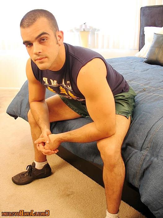 15P Sexy amateur gay undressing and showing his bigdick