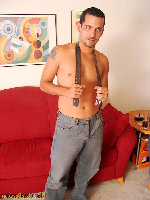 13P Straight guy showing his cock