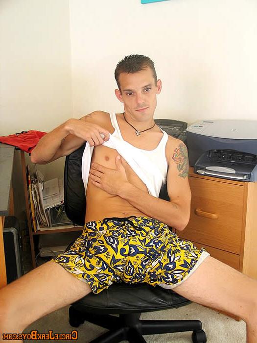 15P Straight stud with huge cock