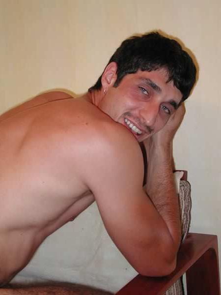 13P Amateur guy showing his huge cock
