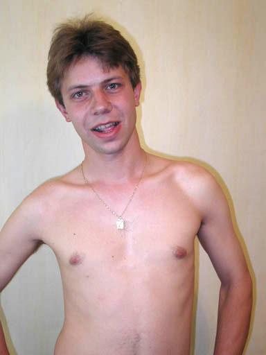 13P Amateur guy masturbating his small cock