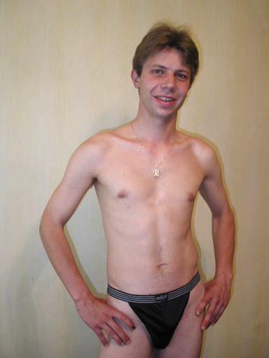 13P Amateur guy masturbating his small cock