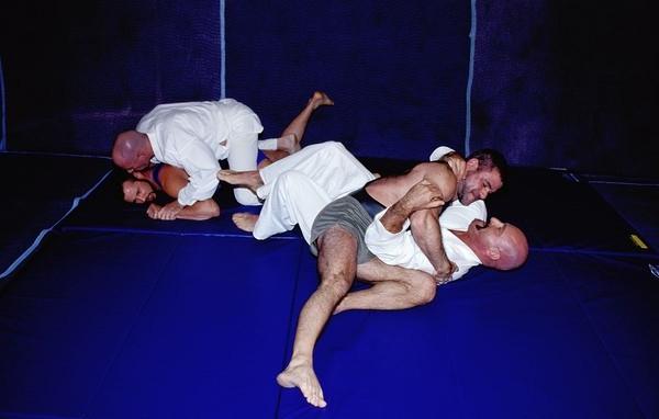 15P Gay karate