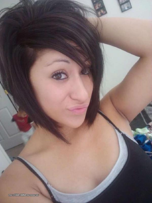 14P Slutty Spanish chick shows off her sexy tight body