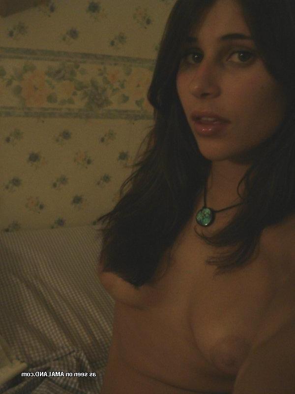 13P Gorgeous Spanish babe with fine tits showing her sexy body