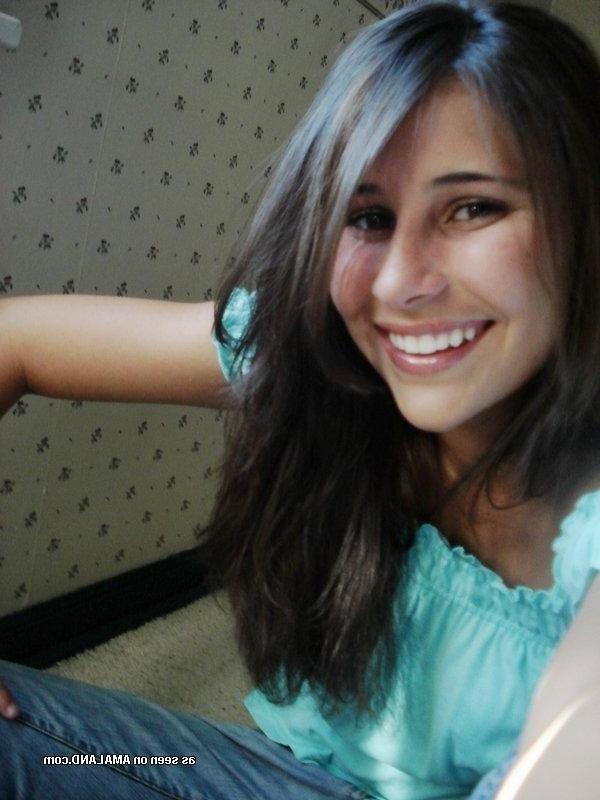 13P Gorgeous Spanish babe with fine tits showing her sexy body