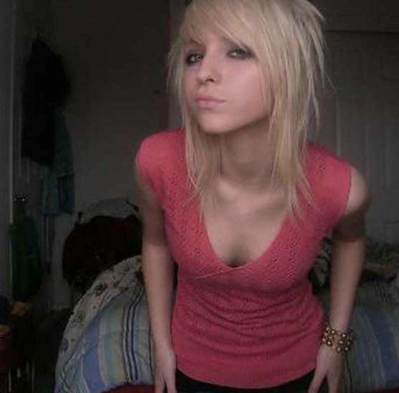 15P Hot closeup pictures of wet amateur snatch