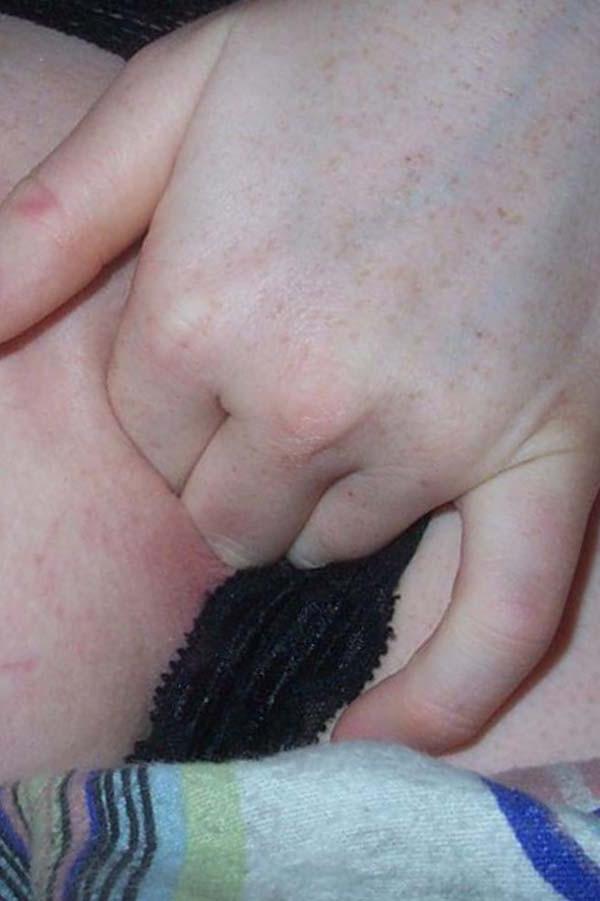 16P Steamy hot picture collection of horny babes masturbating on cam 