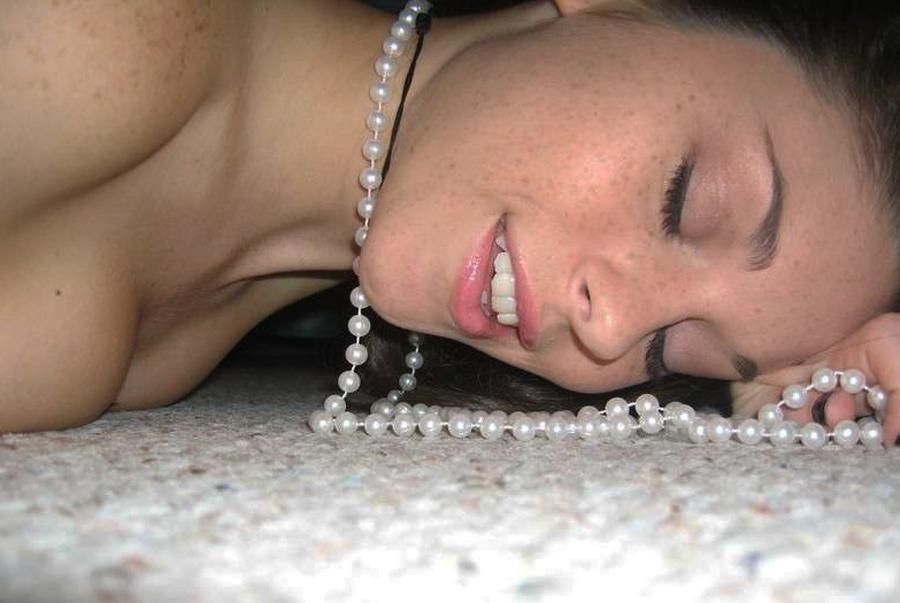 15P Cam-crazy teen vixens