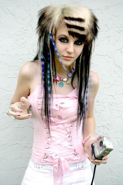 15P Horny emo teen girlfriends in selfshot pics