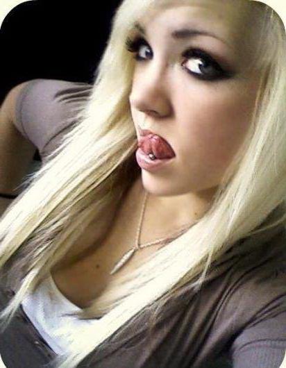 15P Horny emo teen girlfriends in selfshot pics