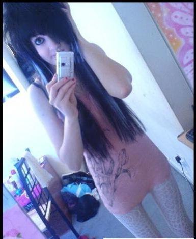 15P Horny emo teen girlfriends in selfshot pics