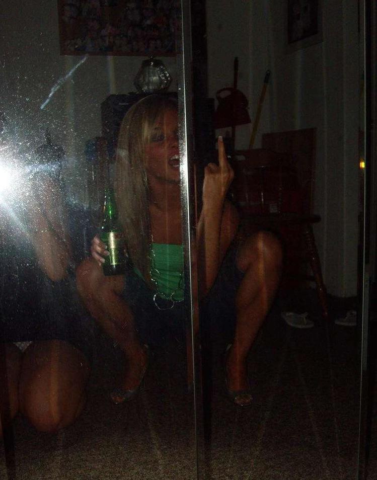 16P Amateur pics of horny girls being caught doing nasty things