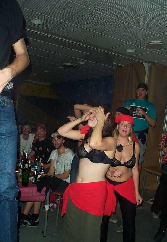 16P Amateur pics of horny girls being caught doing nasty things