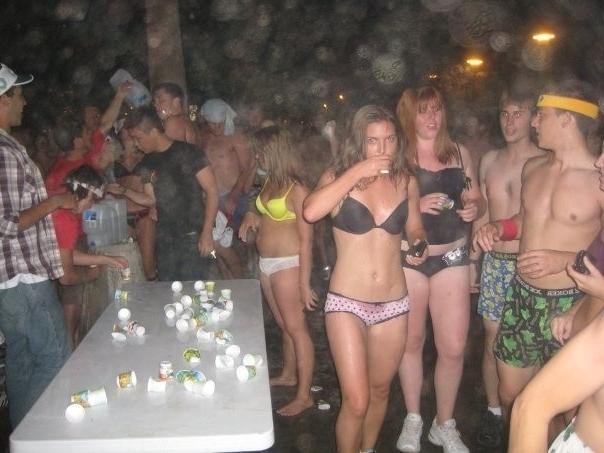 11P Amateur pics of horny girls being caught doing nasty things