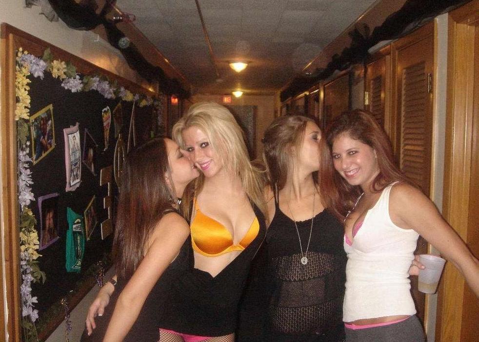 11P Amateur pics of horny girls being caught doing nasty things