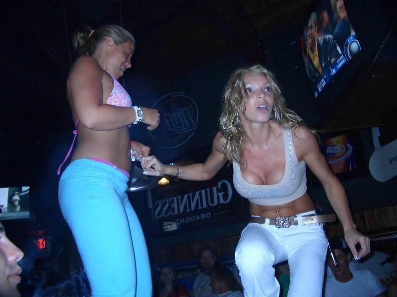 16P Amateur pics of horny girls being caught doing nasty things