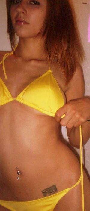 16P Andrea's perky tits and smooth pussy