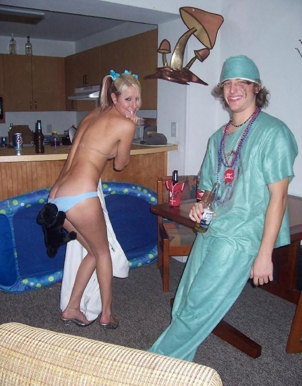 16P Amateur pics of horny girls being caught doing nasty things