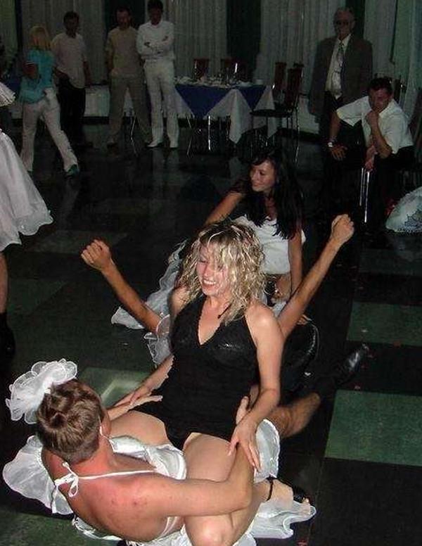 16P Amateur pics of horny girls being caught doing nasty things