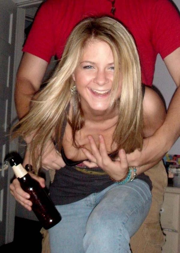 16P Amateur pics of horny girls being caught doing nasty things