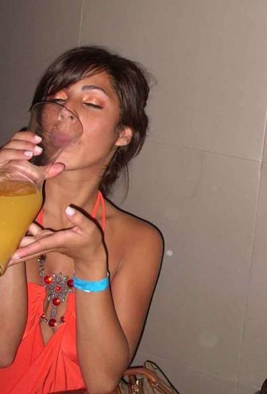 16P Amatuer pics of horny girls being caught doing nasty things