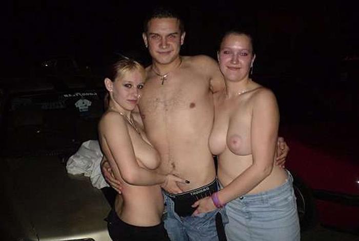 16P Amatuer pics of horny girls being caught doing nasty things