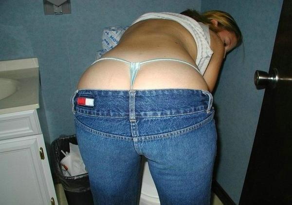 16P Amatuer pics of horny girls being caught doing nasty things