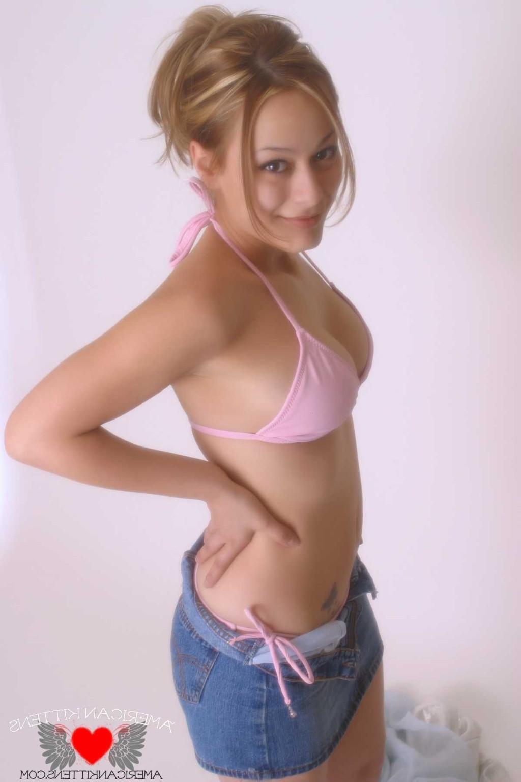 18P Daisy jean mini skirt
