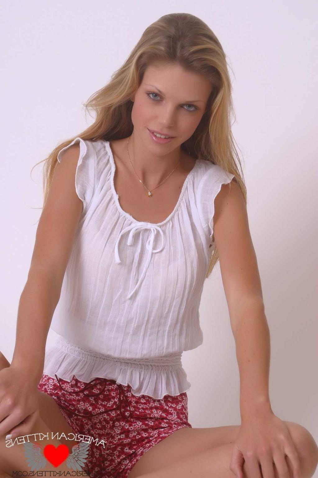 18P Ashley see her tiny white lace thong peeking out of her shorts