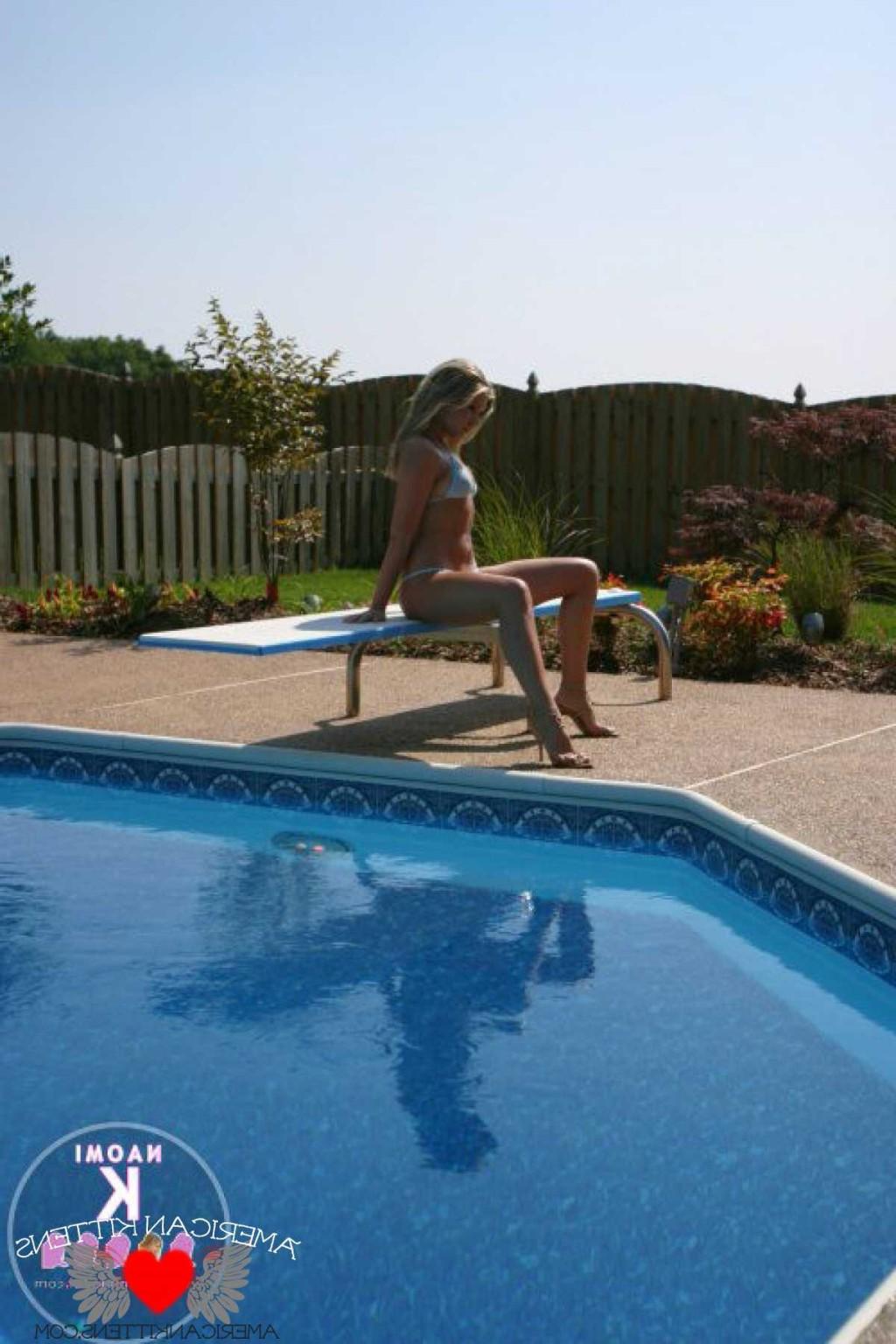 18P Naomi wicked weasel bikini by the pool at the beach and looking so hot now I kno