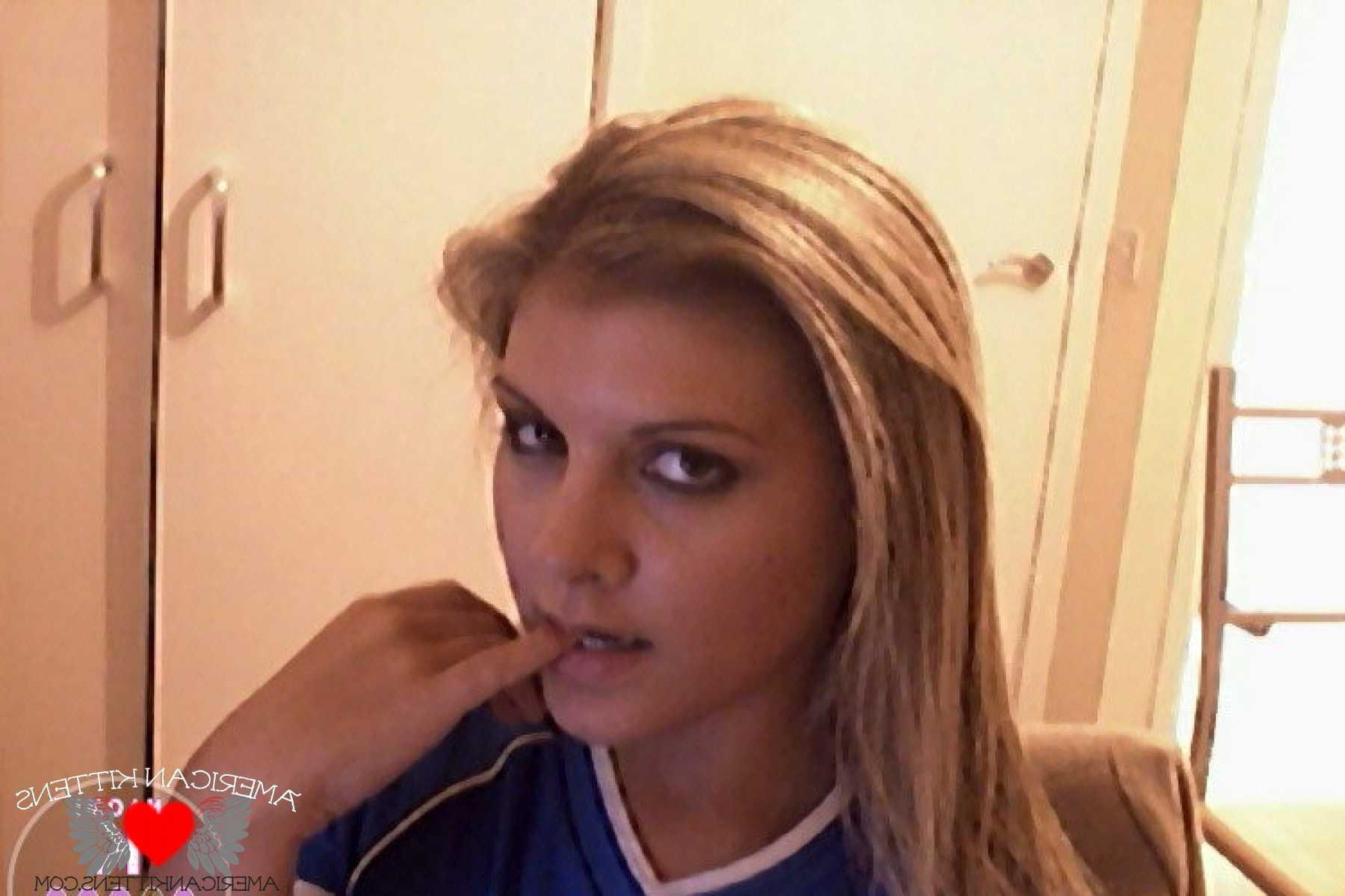 18P Naomi movie how hot is that accent she is such a doll and so flippin hot I cant 