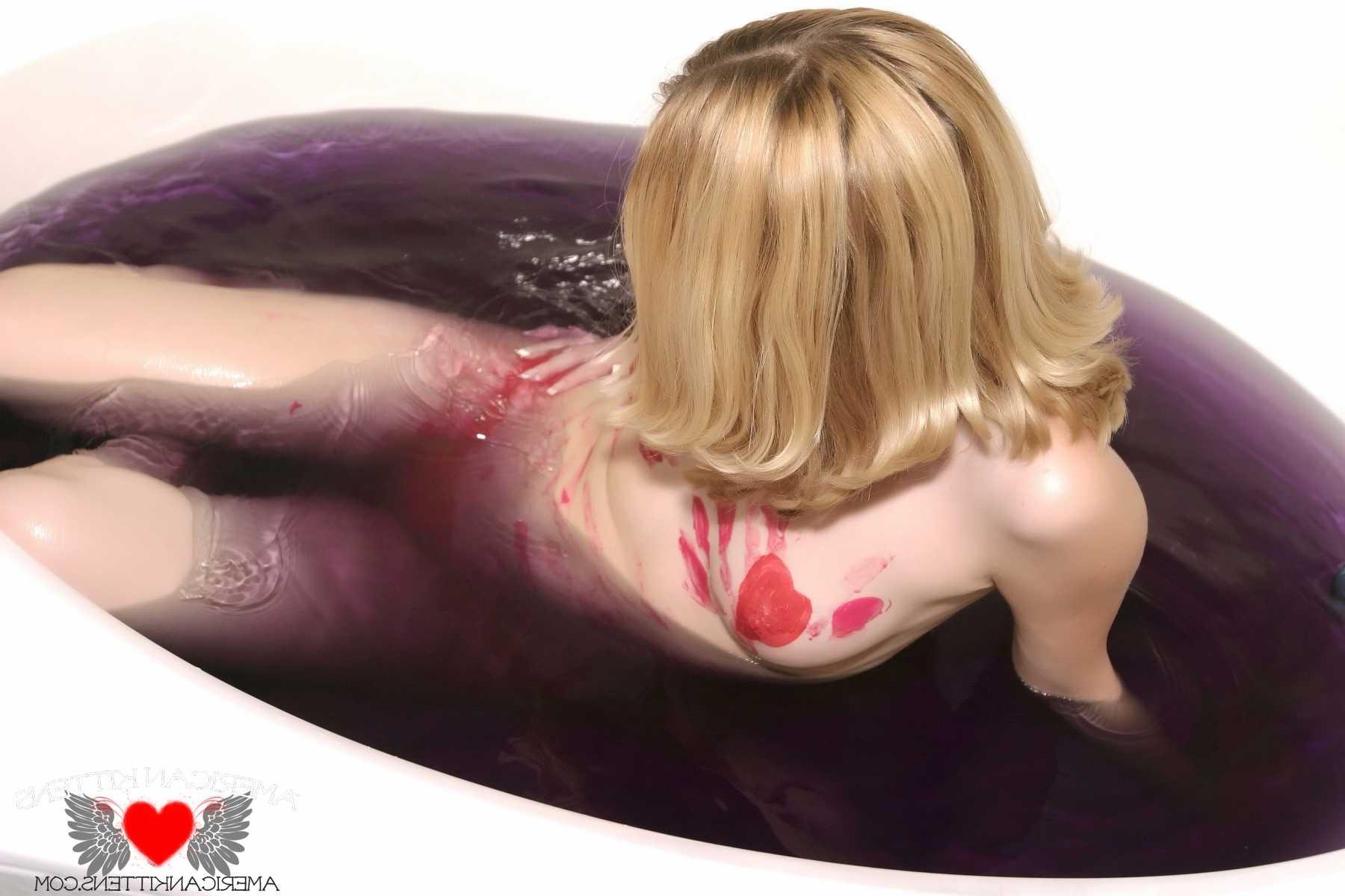 18P Ashlee takes a bath to wash off all the paint on her tight teen body and we get 