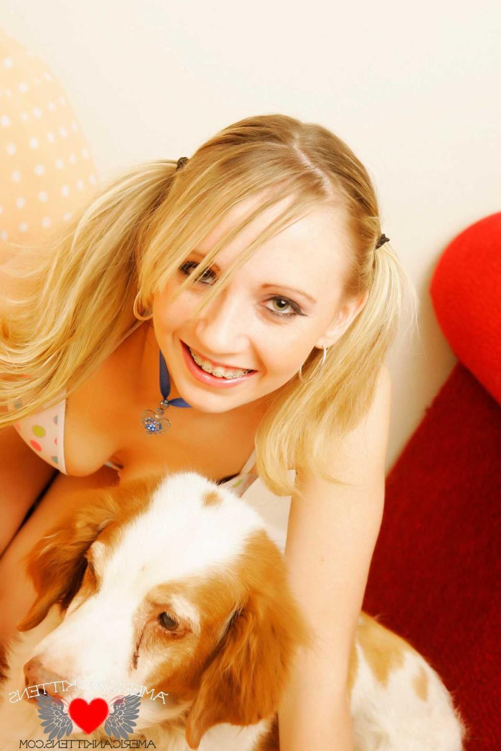 18P Jetta toe in pussy