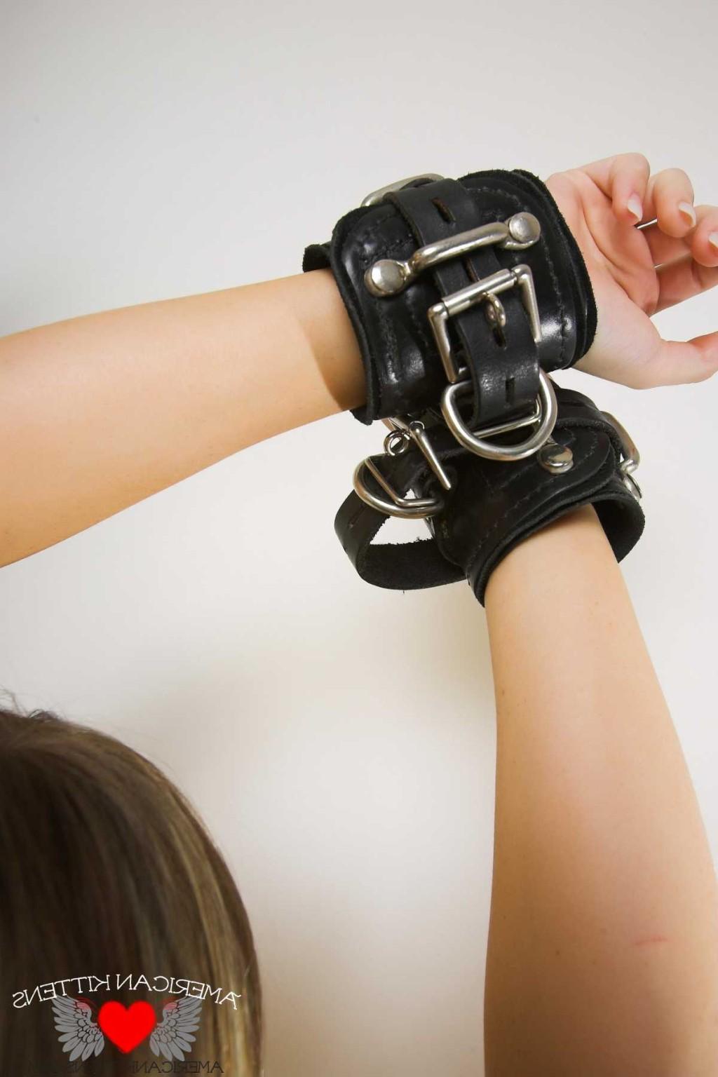 18P Jetta bondage