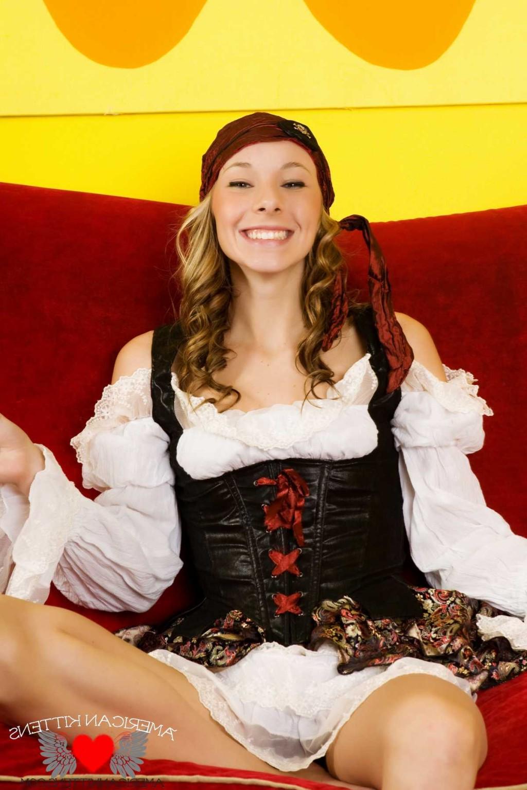 18P Kayden Love pirate 
