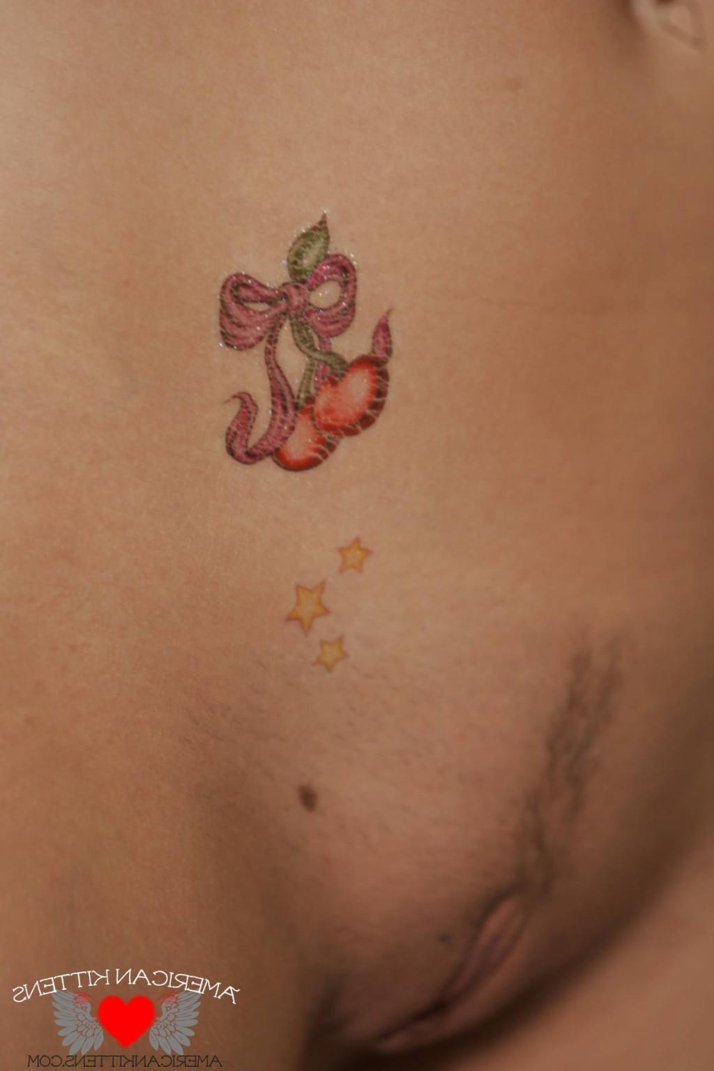 18P Kayden Love gets a few tattoos
