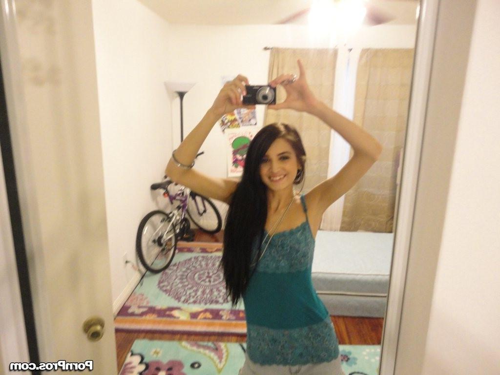 16P Skinny girlfriend takes care of her guys big dick