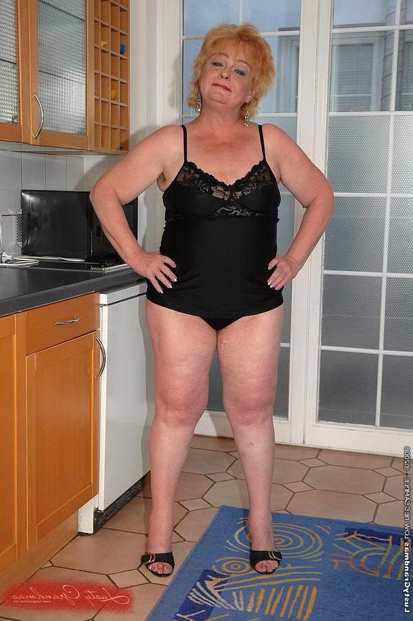 12P Hot grandma is fucking with a friend of her son