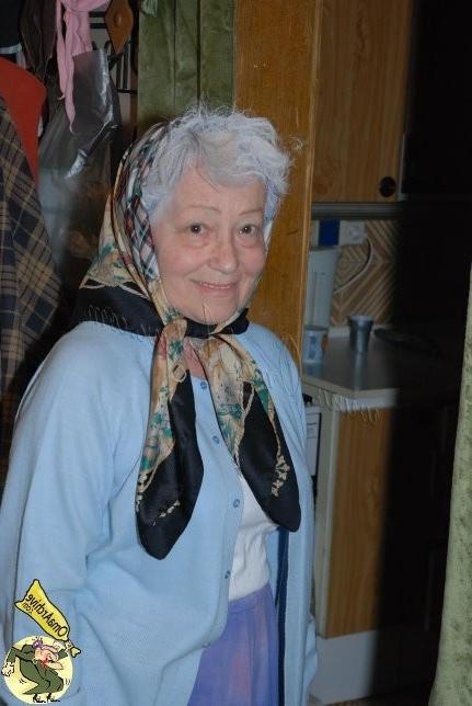 11P Older grannies masturbating naked