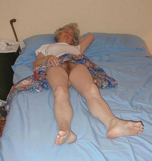 16P Hottest Older Women