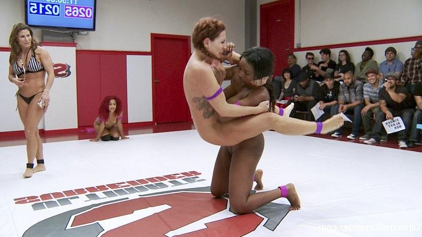 20P Daisy Ducati and Lisa Tiffian dominate in lesbian catfight with 