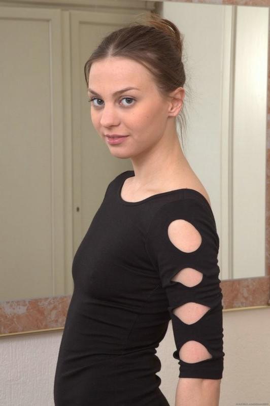 15P Petite coed Alice reveals a haiy pussy