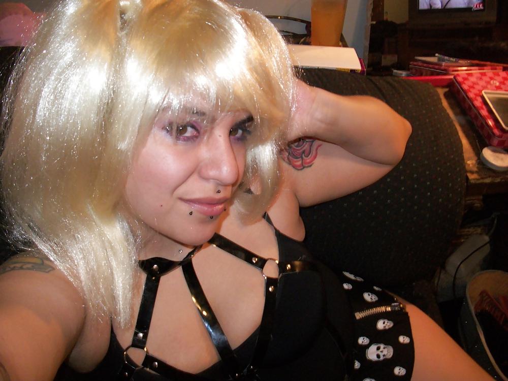 11P Cell Phone & Self Pics