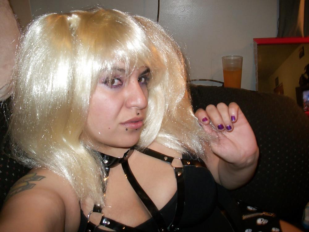 11P Cell Phone & Self Pics