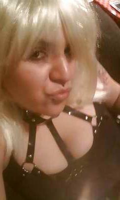 11P Cell Phone & Self Pics